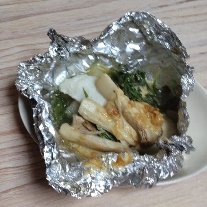 エリンギと水菜のタラホイル焼き